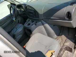 2003 Ford Econoline Passenger XL z VIN 1FBSS31S13HB64470, wystawiony jako Copart lot #55650805 z przebiegiem 278 968 mil mil oraz Szkoda całkowita • Salvage title. Historia ofert i sprzedaży dostępna na DreamBid. Obrazek 8.