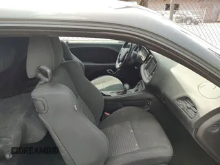 2019 Dodge Challenger R/T z VIN 2C3CDZBT8KH524707, wystawiony jako Copart lot #59381215 z przebiegiem 20 771 mil mil oraz Szkoda całkowita • Salvage title. Historia ofert i sprzedaży dostępna na DreamBid. Obrazek 5.