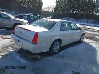 2009 Cadillac DTS w/1SA with VIN 1G6KD57Y89U122989, listed as a IAAI auction lot 41562264 with 1 mi miles. Bid and sale history available at carsss.com. Image 4.
