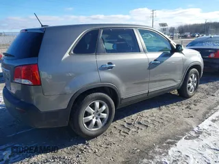 2012 Kia Sorento LX with VIN 5XYKTCA65CG240826, listed as a IAAI auction lot 41258709 with 1 mi miles. Bid and sale history available at carsss.com. Image 4.