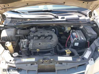 2008 Chrysler Town & Country Limited with VIN 2A8HR64X48R735030, listed as a IAAI auction lot 41997359 with 136,778 mi miles. Bid and sale history available at carsss.com. Image 10.