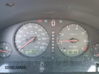 2001 Subaru Legacy Outback L.L. Bean with VIN 4S3BH806817627512, listed as a Copart auction lot 43241995 with 163,888 mi miles and Salvage title. Bid and sale history available at DreamBid. Image 9.