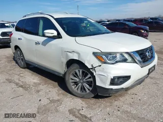 2017 Nissan Pathfinder SV with VIN 5N1DR2MN2HC619293, listed as a IAAI auction lot 41460722 with 152,875 mi miles. Bid and sale history available at carsss.com. Image 1.
