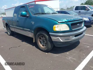 1998 Ford F-150 с VIN 1FTZX1762WKC39842, выставлен на аукционе IAAI как лот 42810425 с пробегом 299 699 миль миль и . История ставок и продаж доступна на DreamBid. Изображение 1.
