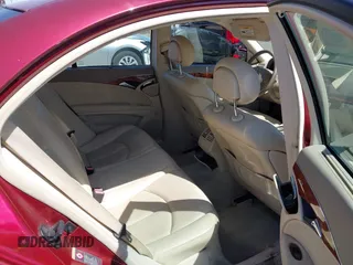 2005 Mercedes-Benz E-Class 3.2L with VIN WDBUF65J15A637760, listed as a IAAI auction lot 41842173 with 97,439 mi miles. Bid and sale history available at carsss.com. Image 8.