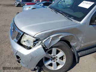 2008 Nissan Pathfinder LE with VIN 5N1AR18B98C620745, listed as a IAAI auction lot 41768199 with 208,299 mi miles. Bid and sale history available at carsss.com. Image 6.