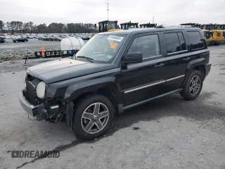 2008 Jeep Patriot Limited with VIN 1J8FT48W48D784052, listed as a Copart auction lot 84466004 with 124,667 mi miles and Salvage Title. Bid and sale history available at DreamBid. Image 1.