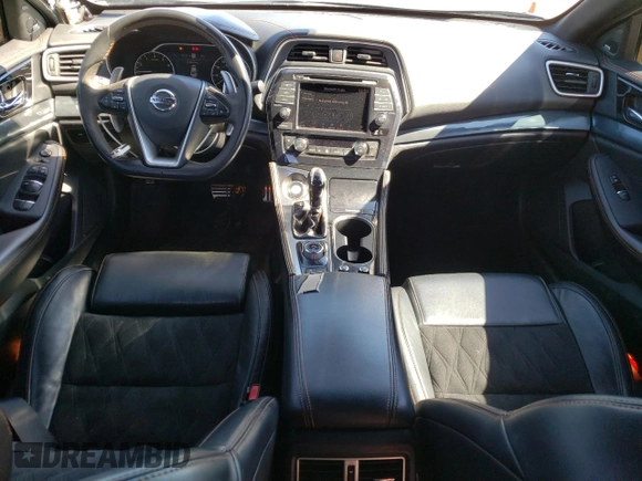 2020 Nissan Maxima SR z VIN 1N4AA6EV7LC379595, wystawiony jako Copart lot #46549435 z przebiegiem 67 215 mil mil oraz Szkoda całkowita • Salvage title. Historia ofert i sprzedaży dostępna na DreamBid. Obrazek 8.