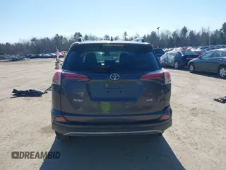 2017 Toyota RAV4 XLE с VIN 2T3WFREV3HW403849, выставлен на аукционе IAAI как лот 41815145 с пробегом 31 233 миль миль и . История ставок и продаж доступна на DreamBid. Изображение 16.