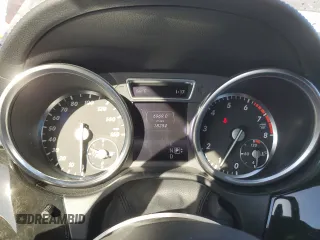 2015 Mercedes-Benz M 400 with VIN 4JGDA5GB2FA486716, listed as a Copart auction lot 88552985 with 18,254 mi miles and Salvage Title. Bid and sale history available at DreamBid. Image 9.