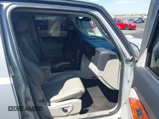 2006 Jeep Commander Limited with VIN 1J8HH58226C253433, listed as a IAAI auction lot 42028340 with 132,387 mi miles. Bid and sale history available at carsss.com. Image 5.