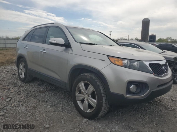 2013 Kia Sorento EX with VIN 5XYKU3A65DG345185, listed as a Copart auction lot 49858665 with 140,762 mi miles and Salvage Title. Bid and sale history available at carsss.com. Image 4.