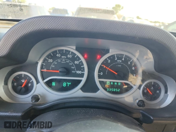 2008 Jeep Wrangler Unlimited Sahara with VIN 1J8GA59158L538460, listed as a Copart auction lot 63897295 with 335,852 mi miles and Clean title. Bid and sale history available at DreamBid. Image 9.