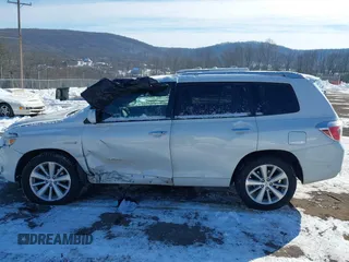 2010 Toyota Highlander Hybrid with VIN JTEBW3EH7A2041461, listed as a IAAI auction lot 41404907 with 192,670 mi miles. Bid and sale history available at carsss.com. Image 14.