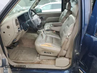1997 GMC Suburban with VIN 3GKFK16R4VG519902, listed as a Copart auction lot 79031204 with 195,624 mi miles and Salvage Title. Bid and sale history available at DreamBid. Image 7.
