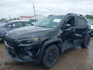2022 Jeep Cherokee X z VIN 1C4PJMCX0ND552920, wystawiony jako IAAI lot #42436665 z przebiegiem 45 560 mil mil oraz . Historia ofert i sprzedaży dostępna na DreamBid. Obrazek 6.