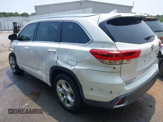 2017 Toyota Highlander Limited with VIN 5TDYZRFH6HS190177, listed as a IAAI auction lot 42398981 with 159,583 mi miles and . Bid and sale history available at DreamBid. Image 3.