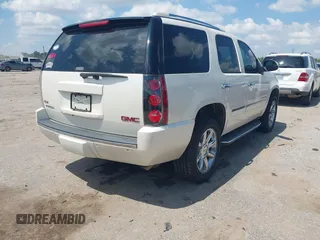 2009 GMC Yukon Denali z VIN 1GKFK03239R171047, wystawiony jako IAAI lot #42249148 z przebiegiem 148 244 mil mil oraz . Historia ofert i sprzedaży dostępna na DreamBid. Obrazek 4.