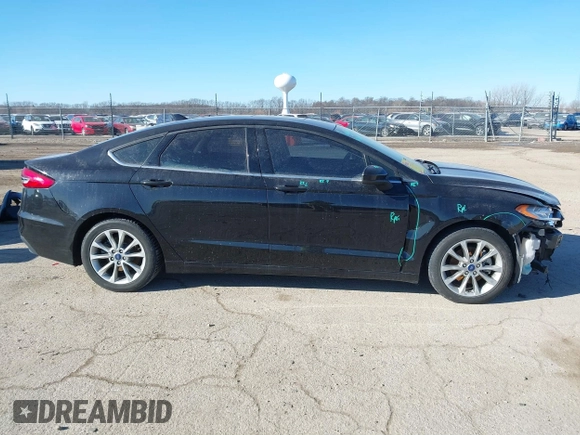 2020 Ford Fusion SE with VIN 3FA6P0LU1LR134904, listed as a IAAI auction lot 41448356 with 84,459 mi miles and . Bid and sale history available at DreamBid. Image 14.