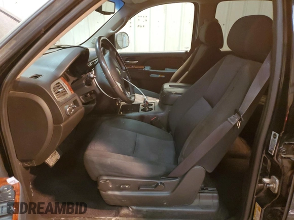 2013 Chevrolet Tahoe LS с VIN 1GNSCAE09DR162913, выставлен на аукционе Copart как лот 53286885 с пробегом 136 394 миль миль и Списание • Salvage title. История ставок и продаж доступна на DreamBid. Изображение 7.