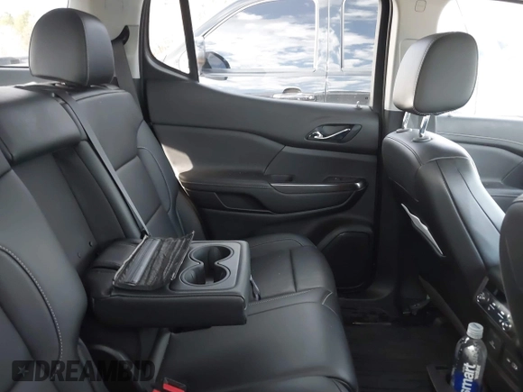 2020 GMC Acadia SLT with VIN 1GKKNULS7LZ195744, listed as a IAAI auction lot 41155735 with 67,283 mi miles and . Bid and sale history available at DreamBid. Image 8.