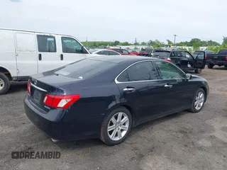 2008 Lexus ES 330 z VIN JTHBJ46G882249940, wystawiony jako IAAI lot #42368519 z przebiegiem 145 639 mil mil oraz . Historia ofert i sprzedaży dostępna na DreamBid. Obrazek 4.