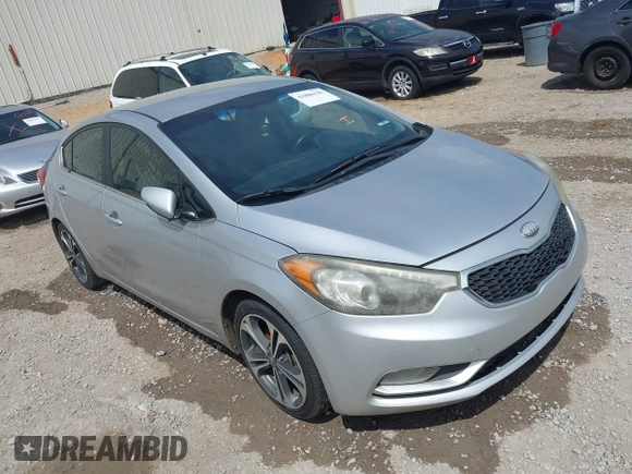 2014 Kia Forte EX with VIN KNAFX4A84E5085479, listed as a IAAI auction lot 41886196 with 183,815 mi miles. Bid and sale history available at carsss.com. Image 1.