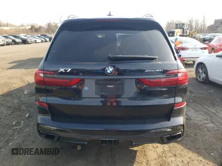 2021 BMW X7 xDrive40i z VIN 5UXCW2C00M9E47322, wystawiony jako Copart lot #47989584 z przebiegiem 57 032 mil mil oraz Szkoda całkowita • Salvage title. Historia ofert i sprzedaży dostępna na DreamBid. Obrazek 6.