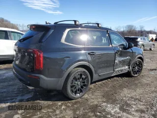2022 Kia Telluride SX with VIN 5XYP5DHC1NG323836, listed as a Copart auction lot 45961675 with 33,273 mi miles and Salvage title. Bid and sale history available at DreamBid. Image 3.