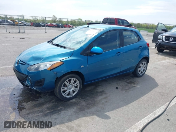 2012 Mazda 2 Sport z VIN JM1DE1KY5C0149990, wystawiony jako IAAI lot #42177069 z przebiegiem 85 371 mil mil oraz . Historia ofert i sprzedaży dostępna na DreamBid. Obrazek 17.