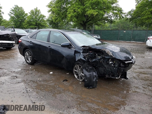 2015 Toyota Camry XLE z VIN 4T1BF1FK6FU886554, wystawiony jako Copart lot #56779225 z przebiegiem 175 713 mil mil oraz Czysty tytuł • Clean title. Historia ofert i sprzedaży dostępna na DreamBid. Obrazek 4.