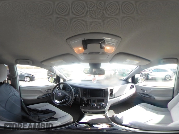 2020 Toyota Sienna LE Auto Access Seat с VIN 5TDKZ3DC3LS043379, выставлен на аукционе IAAI как лот 42103997 с пробегом 46 570 миль миль и . История ставок и продаж доступна на DreamBid. Изображение 18.