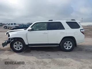 2020 Toyota 4Runner SR5 with VIN JTEZU5JR1L5219414, listed as a IAAI auction lot 42499908 with 28,457 mi miles and . Bid and sale history available at DreamBid. Image 15.