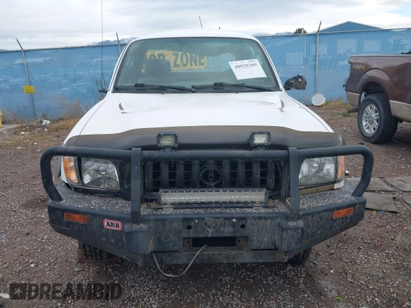 2003 Toyota Tacoma with VIN 5TEWN72N83Z297746, listed as a IAAI auction lot 40929205 with 179,632 mi miles. Bid and sale history available at carsss.com. Image 12.