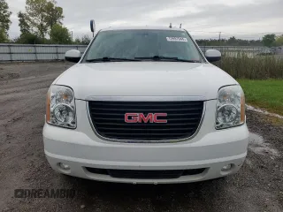2013 GMC Yukon XL SLT with VIN 1GKS1KE0XDR217149, listed as a Copart auction lot 72897044 with 211,862 mi miles and Clean Title. Bid and sale history available at carsss.com. Image 5.