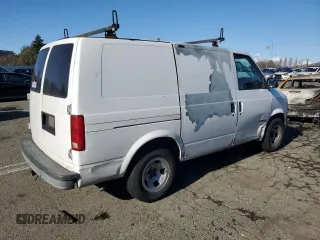 1997 Chevrolet Astro Cargo Van with VIN 1GCDM19W1VB235702, listed as a Copart auction lot 43759595 with 196,881 mi miles and Salvage Title. Bid and sale history available at carsss.com. Image 3.