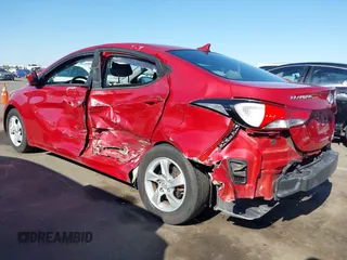 2014 Hyundai Elantra SE z VIN KMHDH4AE3EU215699, wystawiony jako IAAI lot #42096176 z przebiegiem 82 209 mil mil oraz . Historia ofert i sprzedaży dostępna na DreamBid. Obrazek 3.