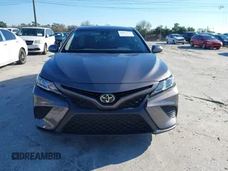 2020 Toyota Camry SE z VIN 4T1G11AK2LU392182, wystawiony jako IAAI lot #41667278 z przebiegiem 41 506 mil mil oraz . Historia ofert i sprzedaży dostępna na DreamBid. Obrazek 12.