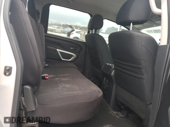 2018 Nissan Titan Pro-4X z VIN 1N6AA1E54JN526306, wystawiony jako Copart lot #79305374 z przebiegiem 155 179 mil mil oraz Szkoda całkowita • Salvage title. Historia ofert i sprzedaży dostępna na DreamBid. Obrazek 10.