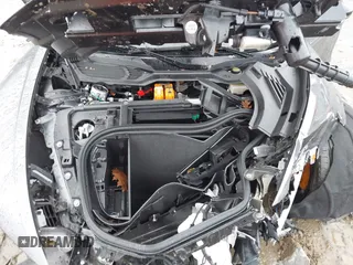 2023 Audi RS e-tron GT z VIN WAUBHBFWXP7903392, wystawiony jako IAAI lot #41020487 z przebiegiem 9046 mil mil oraz . Historia ofert i sprzedaży dostępna na DreamBid. Obrazek 10.