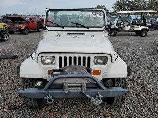 1991 Jeep Wrangler with VIN 2J4FY29S5MJ117273, listed as a Copart auction lot 79791584 with 1,995,086 mi miles and Non Repairable. Bid and sale history available at carsss.com. Image 5.