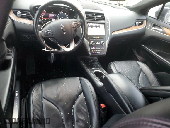 2017 Lincoln MKC Reserve with VIN 5LMCJ3C96HUL52275, listed as a Copart auction lot 51694435 with 94,929 mi miles and Salvage title. Bid and sale history available at DreamBid. Image 8.