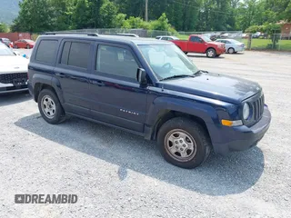 2016 Jeep Patriot Sport z VIN 1C4NJPBAXGD670093, wystawiony jako IAAI lot #42429998 z przebiegiem 165 763 mil mil oraz . Historia ofert i sprzedaży dostępna na DreamBid. Obrazek 1.