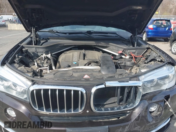 2014 BMW X5 xDrive35i with VIN 5UXKR0C57E0H20944, listed as a IAAI auction lot 42011451 with 208,205 mi miles. Bid and sale history available at carsss.com. Image 10.