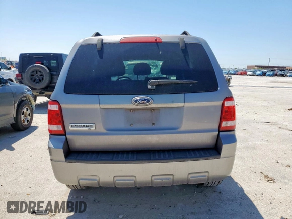 2008 Ford Escape XLT with VIN 1FMCU03198KD65116, listed as a Copart auction lot 52130965 with 214,295 mi miles and Salvage title. Bid and sale history available at DreamBid. Image 6.