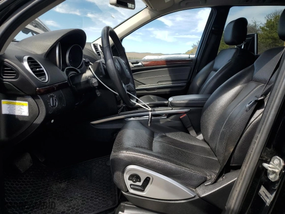 2009 Mercedes-Benz GL-Class 5.5L with VIN 4JGBF86E09A529427, listed as a Copart auction lot 48977625 with 71,248 mi miles and Salvage Title. Bid and sale history available at carsss.com. Image 7.
