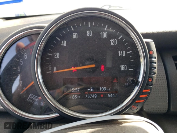 2017 MINI Hardtop Cooper with VIN WMWXP5C31H2F60901, listed as a Copart auction lot 49279985 with 75,749 mi miles and Clean title. Bid and sale history available at DreamBid. Image 9.