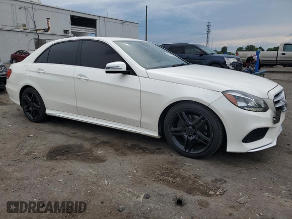 2014 Mercedes-Benz E 350 Sport with VIN WDDHF5KB9EA831131, listed as a Copart auction lot 55201435 with 121,696 mi miles and Clean Title. Bid and sale history available at DreamBid. Image 4.