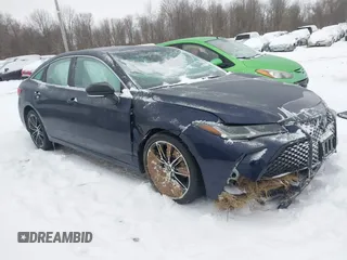 2022 Toyota Avalon z VIN 4T1GZ1FB8NU078220, wystawiony jako IAAI lot #41497094 z przebiegiem 31 182 mil mil oraz . Historia ofert i sprzedaży dostępna na DreamBid. Obrazek 1.