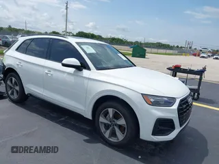 2025 Audi Q5 Premium with VIN WA1ABAFY3S2050913, listed as a IAAI auction lot 42403495 with 1,673 mi miles and . Bid and sale history available at DreamBid. Image 1.